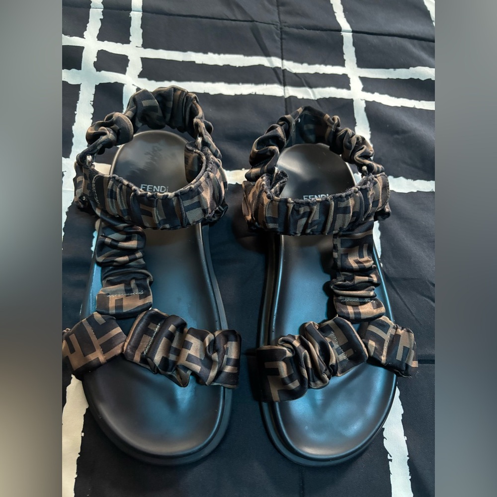 Fendi Black and Brown Ruffled Sandals